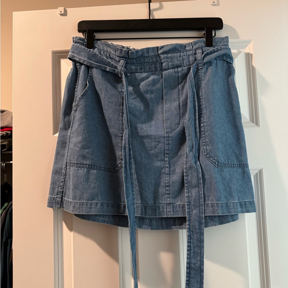 AE paperbag skirt medium
